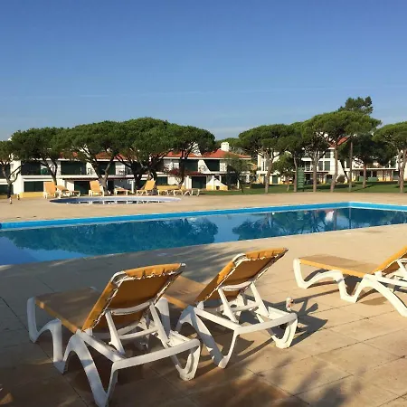 Luxury 2 Bedroom - Super Fast Wifi And Sky Tv In 3 Pool Gated Complex. Apartment Quarteira